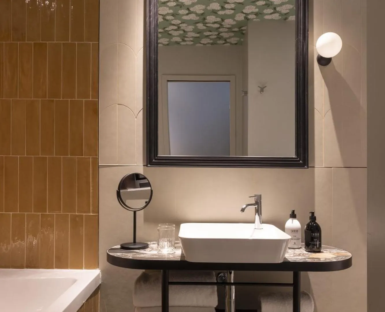 Hotel L De Lutece - Notre-Dame Paris