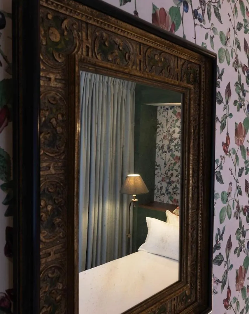Hotel L De Lutece - Notre-Dame Paris